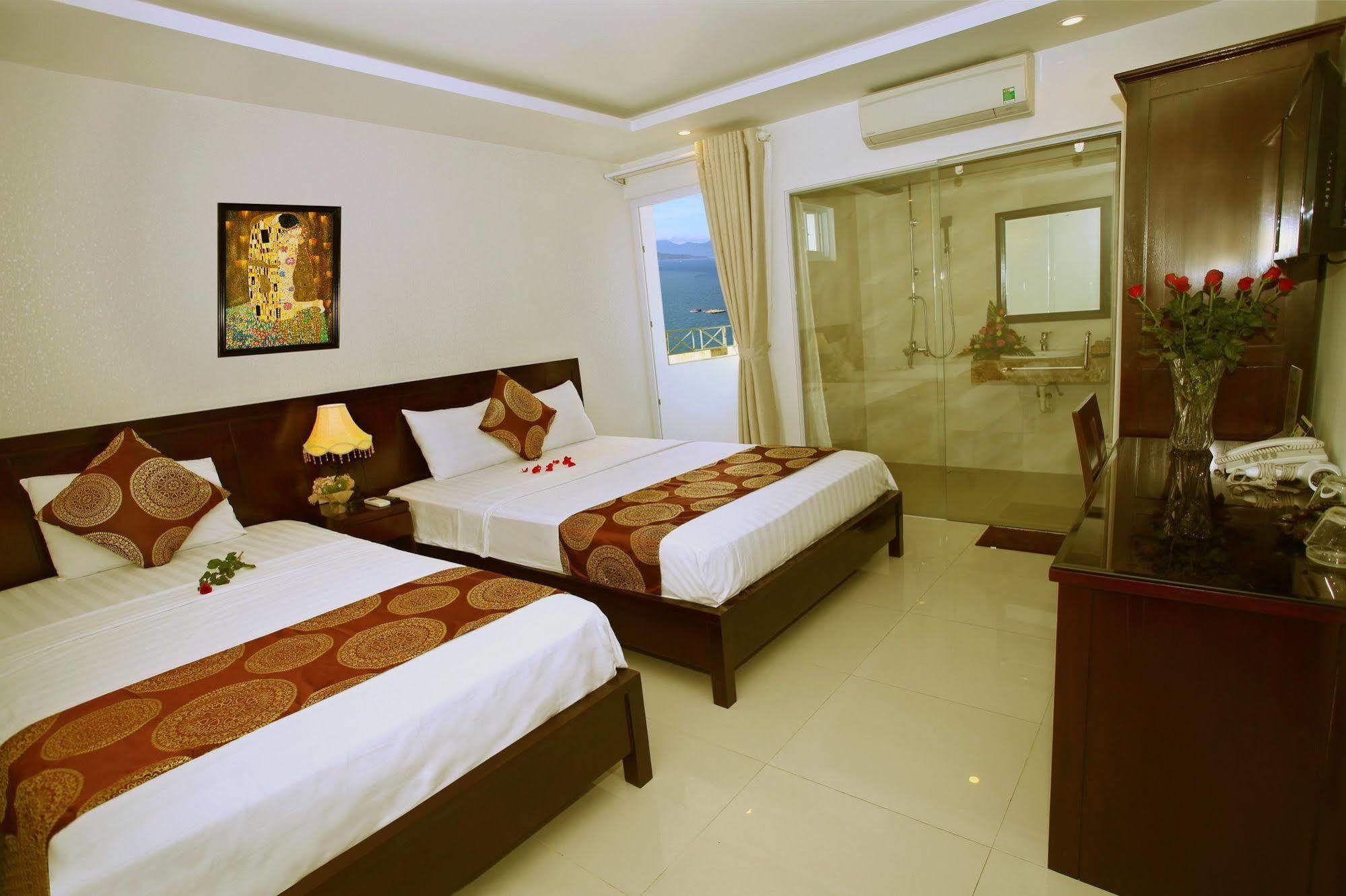 Azura Hotel Nha Trang Exterior foto