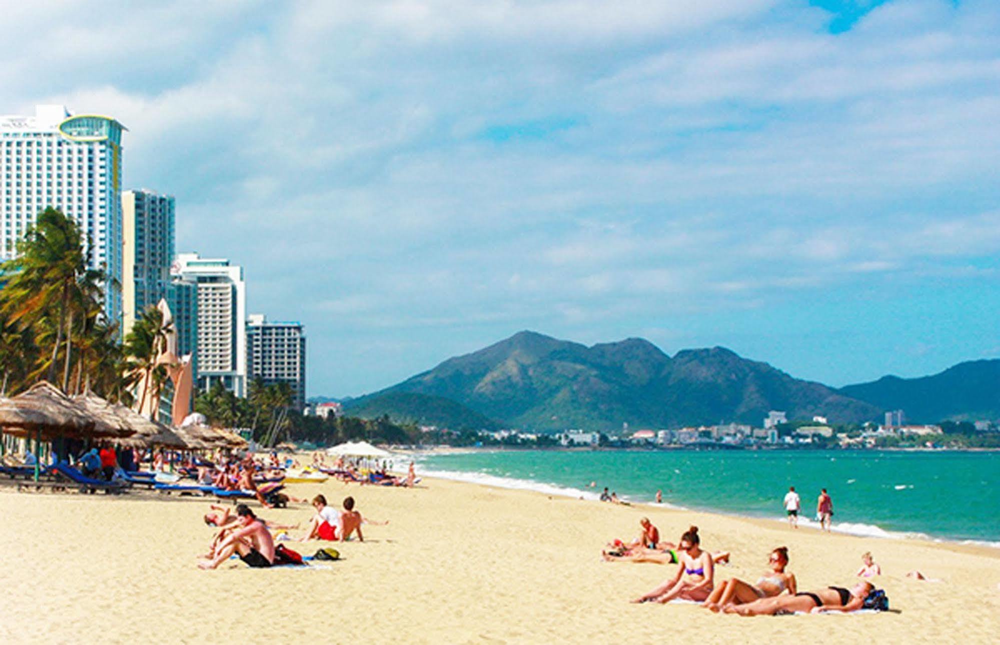 Azura Hotel Nha Trang Exterior foto