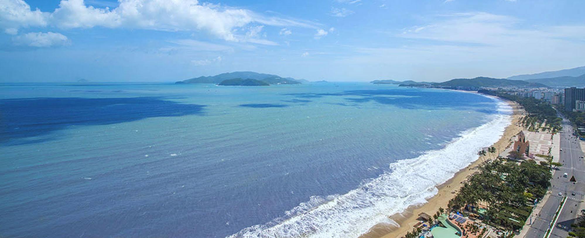 Azura Hotel Nha Trang Exterior foto